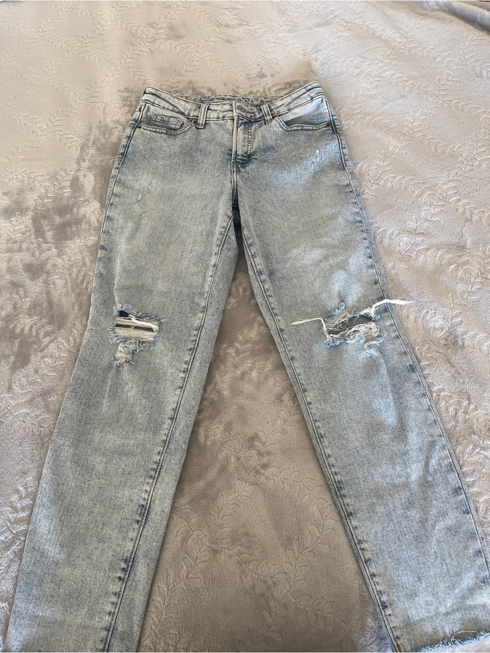 Old Navy Light Blue Straight-Leg Distressed Jeans
